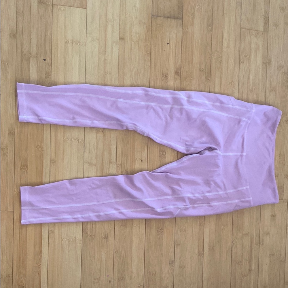 Purple Athletic Leggings with Streamlined Silhouette